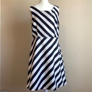 Nautical Dress Navy Blue White Size 10 Medium Striped Sleeveless Amanda Charles